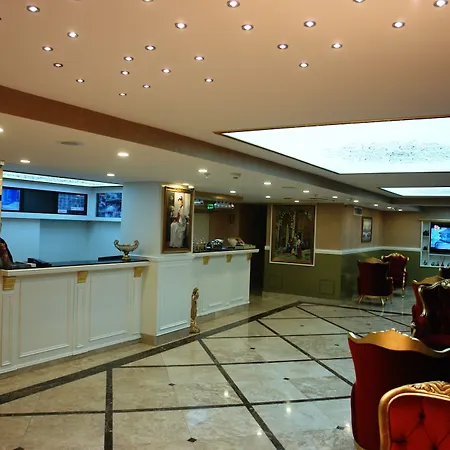 River Hotel 4*