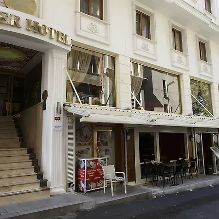 Hotel River
