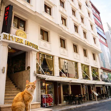 River Hotel 4*