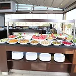 فندق River